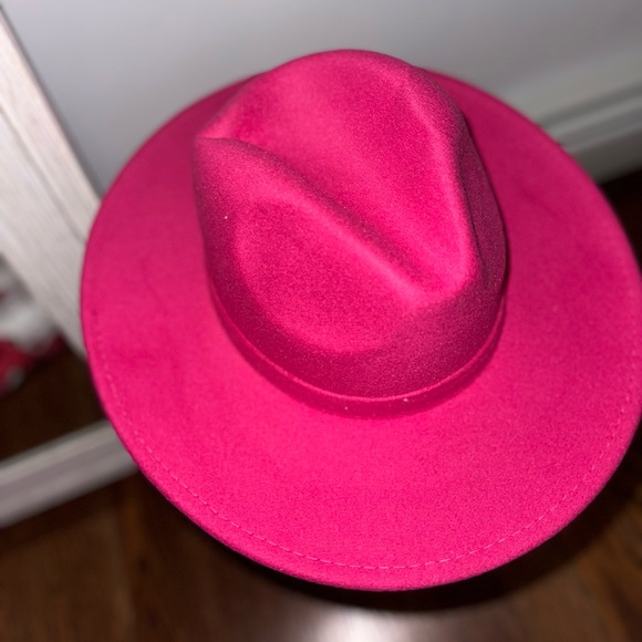 Pink hat - Picture 3 of 4